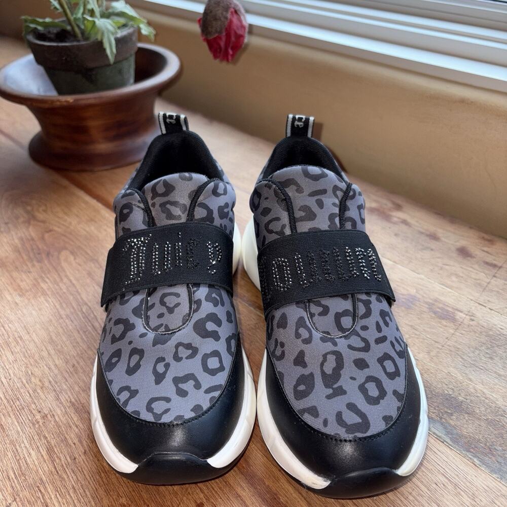 NWT Womens Juicy Couture Above It Black Leopard Slip On Logo Shoes Size 7